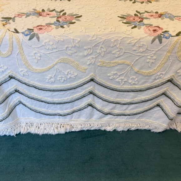 Vintage Cabin Craft Chenille Bedspread Floral Individually Crafted Queen - Picture 5 of 6